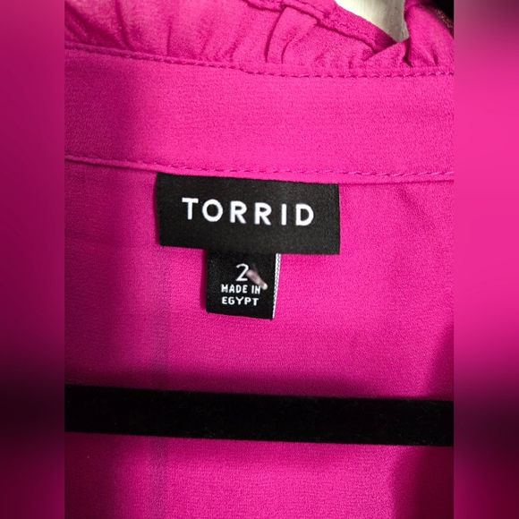Torrid Georgette Button-Down Blouse in Vivid Viola (Berry) Size 2 - Picture 11 of 13